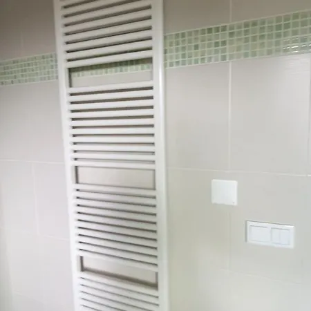 Global Chill Farm Loft