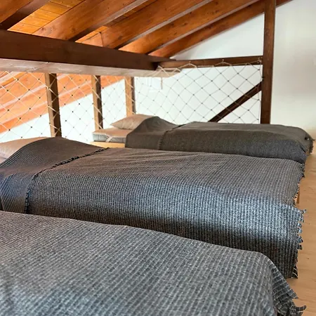 Global Chill Farm Loft *